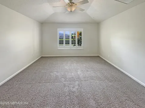 680 Lady Lake Road W Jacksonville FL 32218