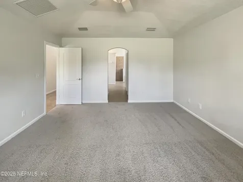 680 Lady Lake Road W Jacksonville FL 32218