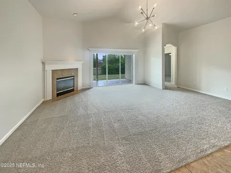 680 Lady Lake Road W Jacksonville FL 32218