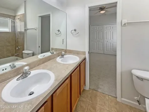 680 Lady Lake Road W Jacksonville FL 32218