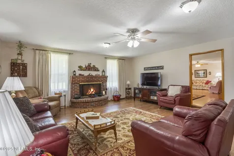 5893 George Hodges Road Macclenny FL 32063