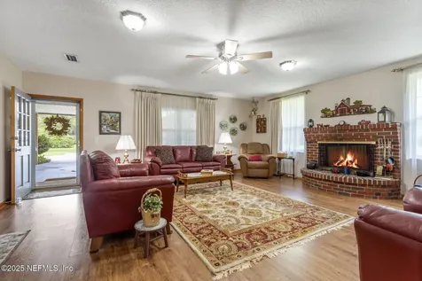 5893 George Hodges Road Macclenny FL 32063