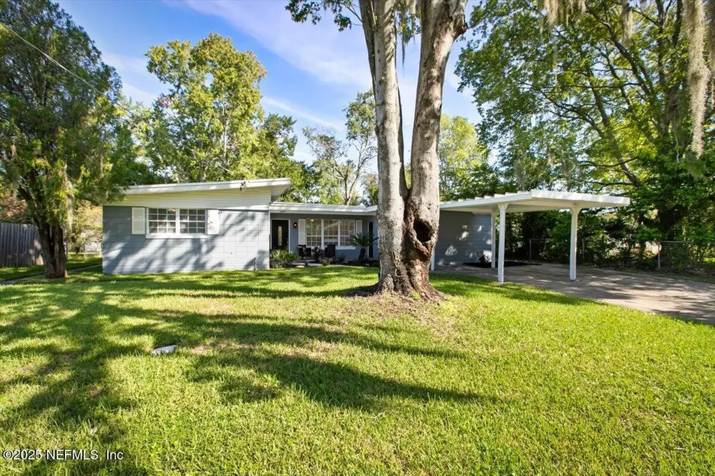 6845 Cherbourg Avenue S Jacksonville FL 32205