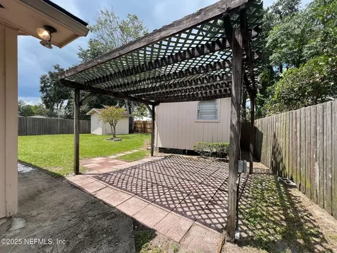 8339 Holly Hill Cove Jacksonville FL 32221