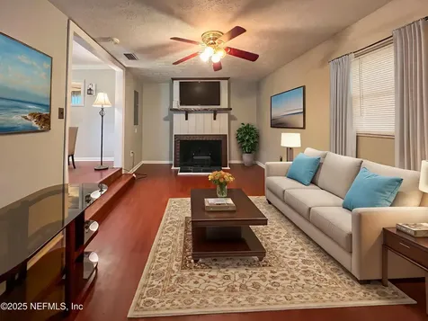 8339 Holly Hill Cove Jacksonville FL 32221