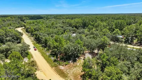 1141 Donovan Avenue Interlachen FL 32148