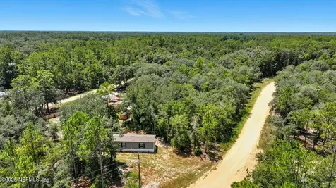 1141 Donovan Avenue Interlachen FL 32148
