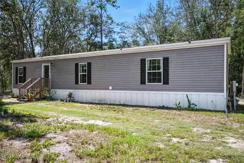 1141 Donovan Avenue Interlachen FL 32148