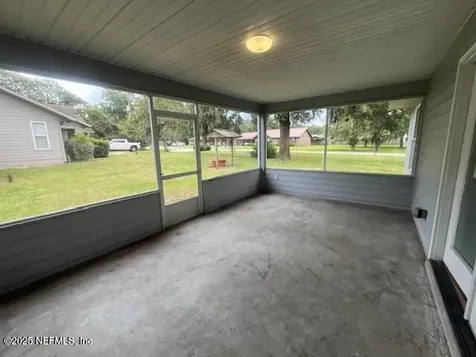 122 Underwood Drive Palatka FL 32177