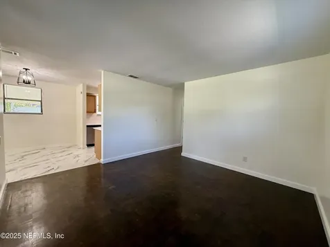 2271 W 10th Street Jacksonville FL 32209