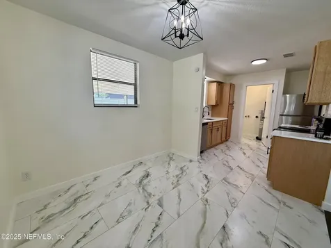 2271 W 10th Street Jacksonville FL 32209