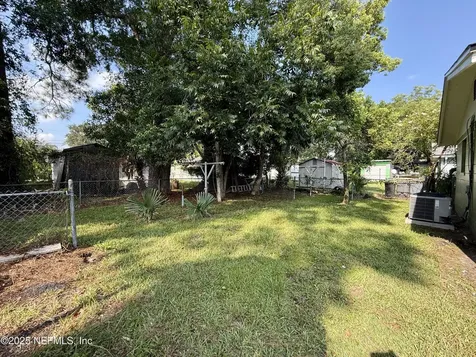 2271 W 10th Street Jacksonville FL 32209