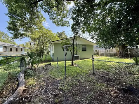 2271 W 10th Street Jacksonville FL 32209