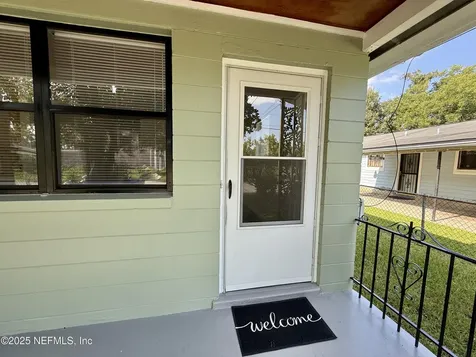 2271 W 10th Street Jacksonville FL 32209