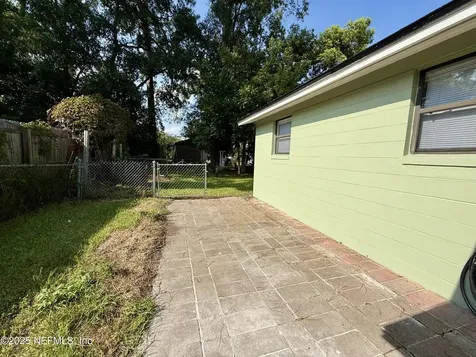2271 W 10th Street Jacksonville FL 32209