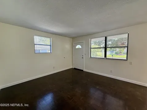 2271 W 10th Street Jacksonville FL 32209