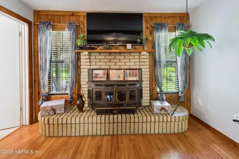 1492 NW County Road 125 Lawtey FL 32058