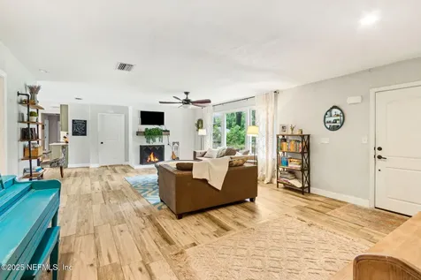 1625 East Road Jacksonville FL 32216