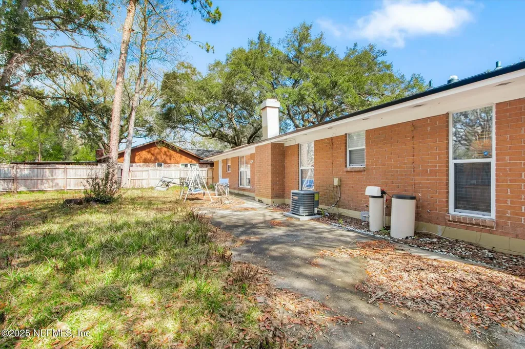 6080 Gulf Road W Jacksonville FL 32244