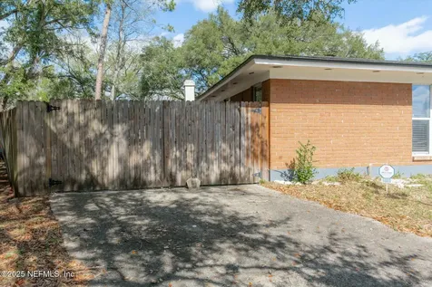 6080 Gulf Road W Jacksonville FL 32244