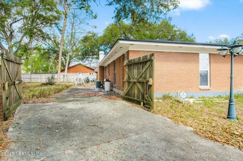 6080 Gulf Road W Jacksonville FL 32244