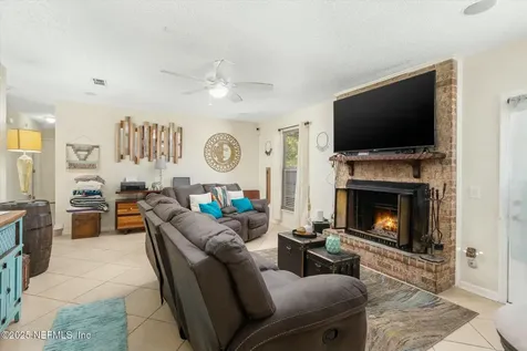 6080 Gulf Road W Jacksonville FL 32244