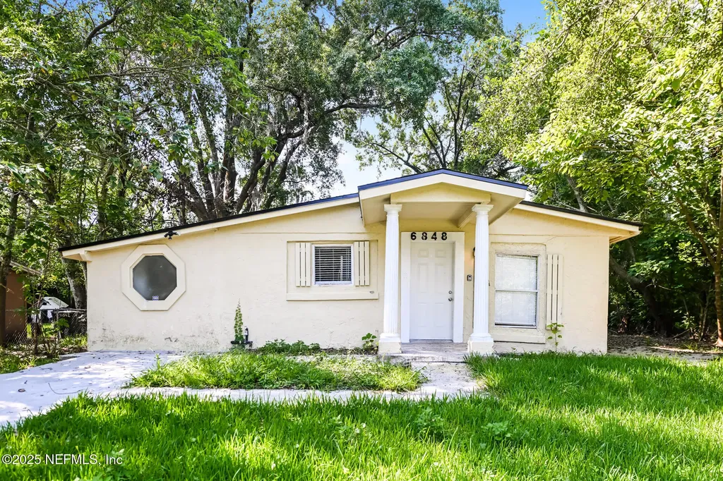 6848 Tinkerbell Lane Jacksonville FL 32210