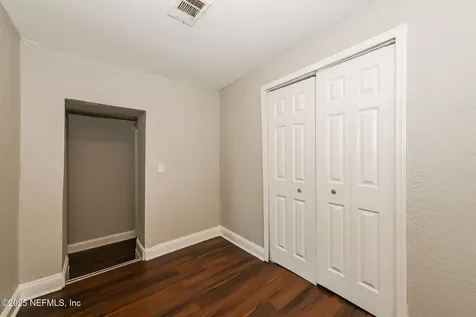 6848 Tinkerbell Lane Jacksonville FL 32210