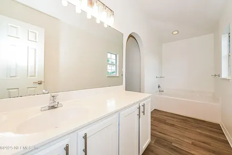 16 Reeding Ridge Drive W Jacksonville FL 32225