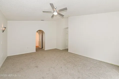 16 Reeding Ridge Drive W Jacksonville FL 32225