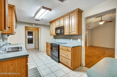 12215 Mayors Drive Jacksonville FL 32223