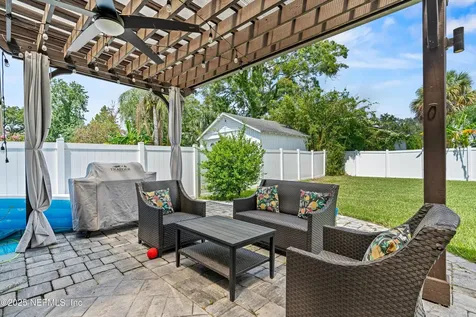 1111 Colombo Street Jacksonville FL 32207