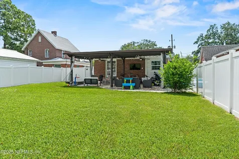 1111 Colombo Street Jacksonville FL 32207