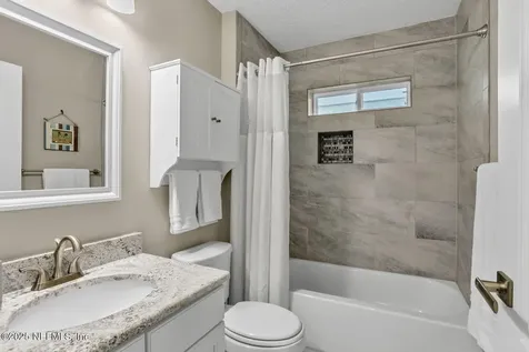 1827 1st Street S Jacksonville Beach FL 32250