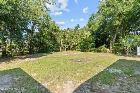 6651 Haslett Drive N Jacksonville FL 32277