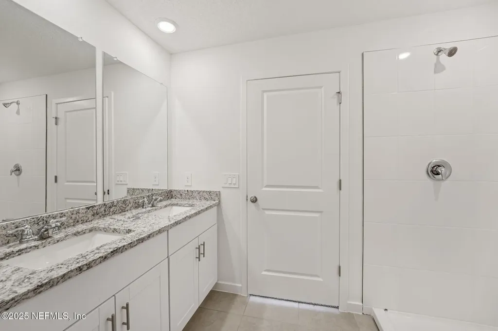 13 Dilly Court Palm Coast FL 32164