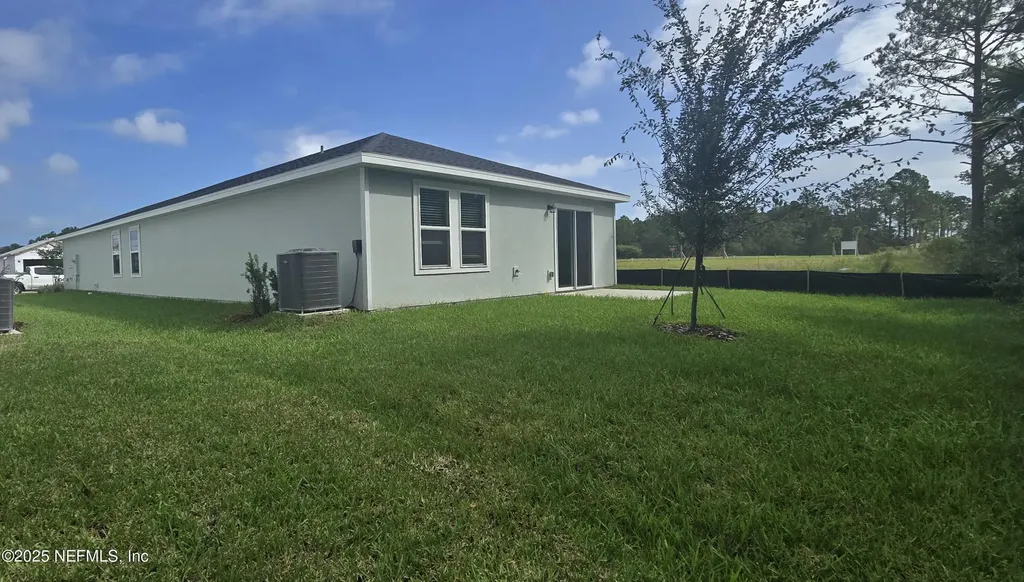 13 Dilly Court Palm Coast FL 32164