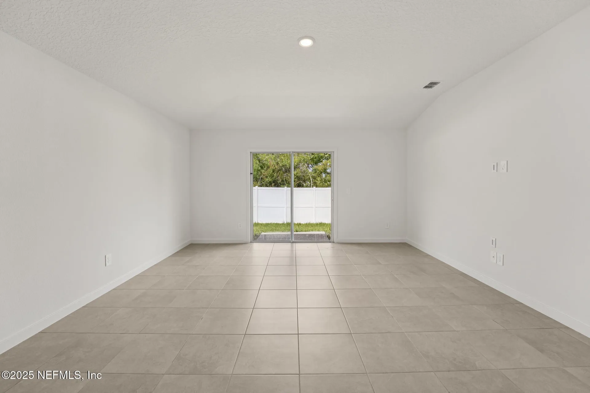 13 Dilly Court Palm Coast FL 32164