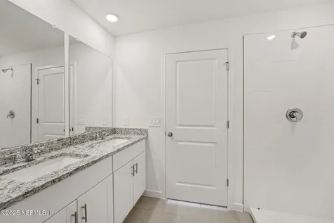 13 Dilly Court Palm Coast FL 32164