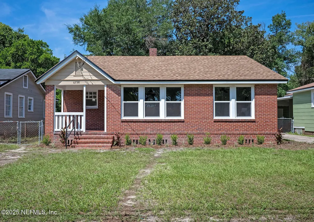 6738 N Pearl Street Jacksonville FL 32208