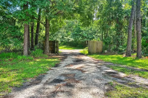2561 Starratt Road Jacksonville FL 32226