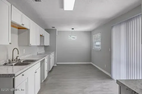 7038 Bishop Hatcher Drive W Jacksonville FL 32219