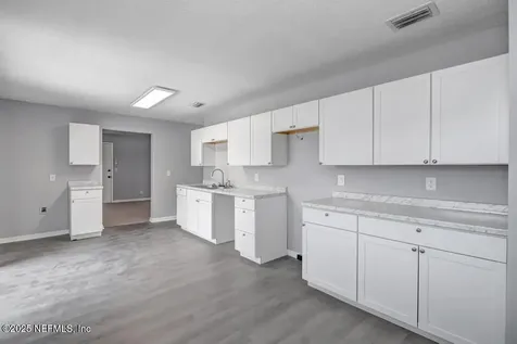7038 Bishop Hatcher Drive W Jacksonville FL 32219