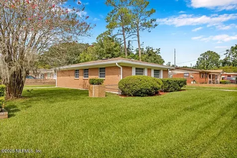 7038 Bishop Hatcher Drive W Jacksonville FL 32219