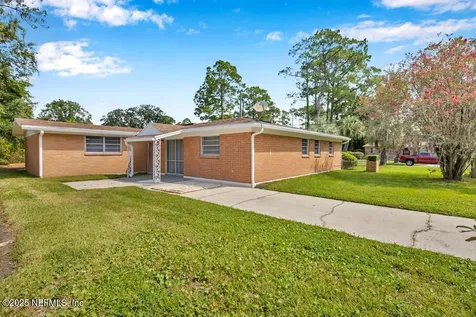7038 Bishop Hatcher Drive W Jacksonville FL 32219