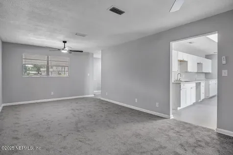 7038 Bishop Hatcher Drive W Jacksonville FL 32219