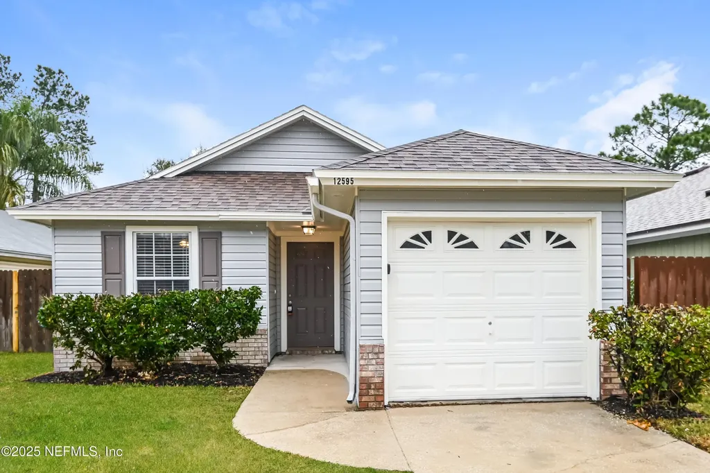 12595 Ashmore Green Drive N Jacksonville FL 32246