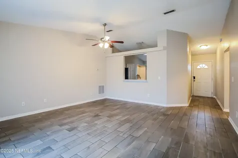 7609 Dover Cliff Drive S Jacksonville FL 32244