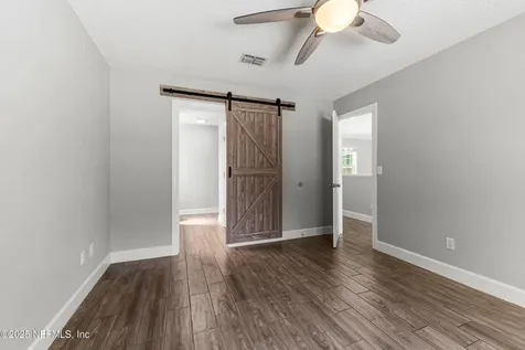 9073 Berens Street Jacksonville FL 32210