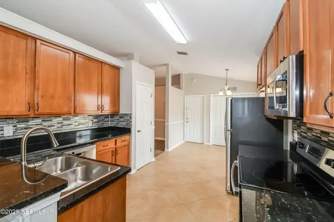 7104 Rapid River Drive W Jacksonville FL 32219